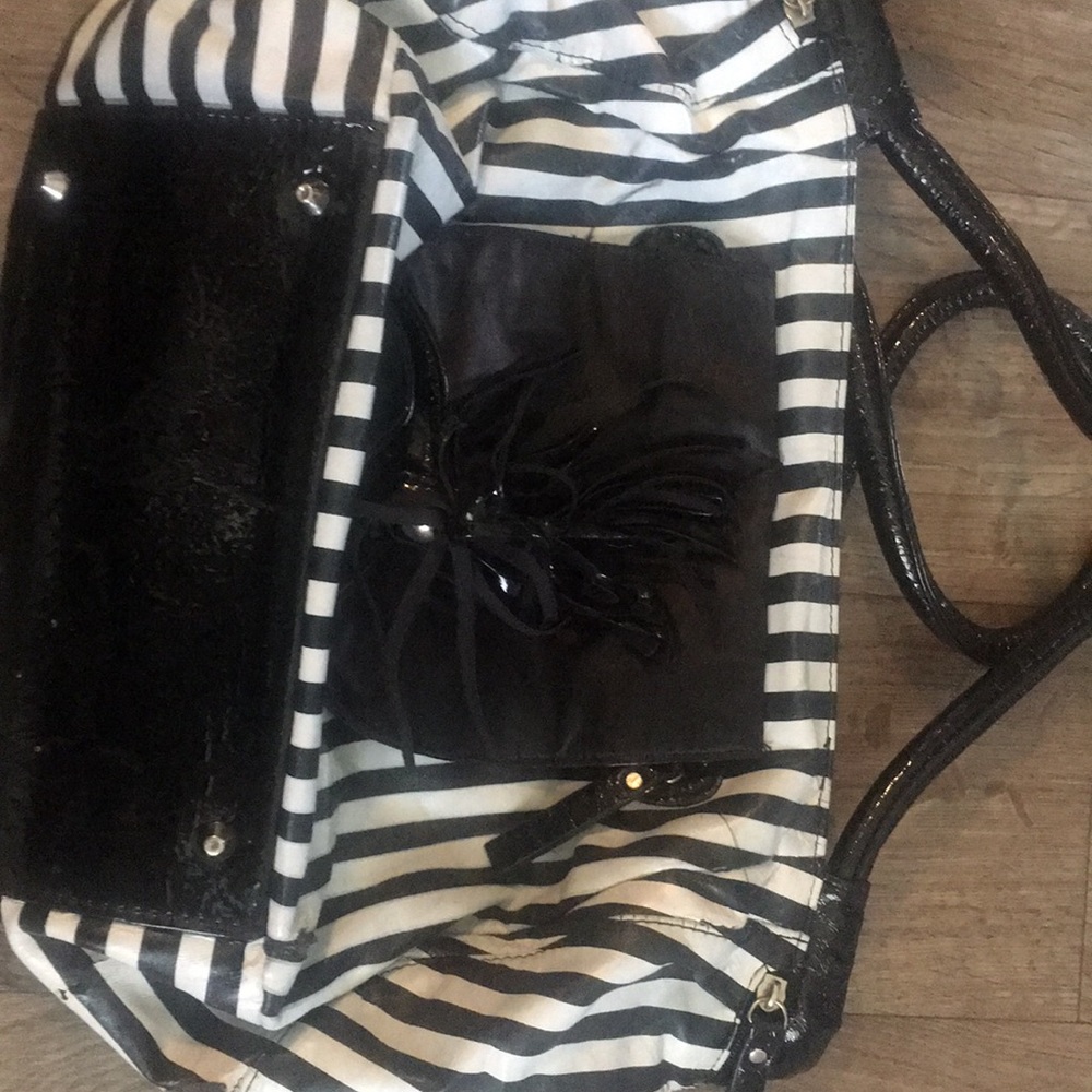 Purses - Picture 4 of 4